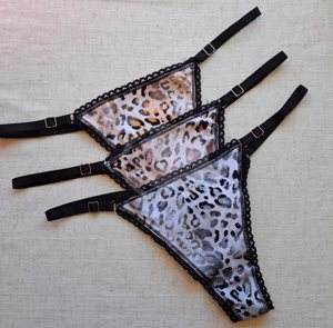 SAYKA Colaless alg/lyc estampada c/bretel regulable