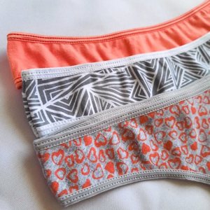 MERAKI Cola less Algodon estampada Pack x 3