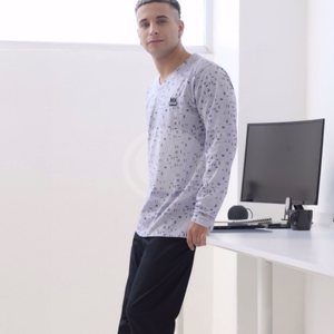 MK 4245 - PIJAMA HOMBRE. JERSEY DE ALGODÓN. PANTALON LISO CON PUÑO. ESCOTE EN V